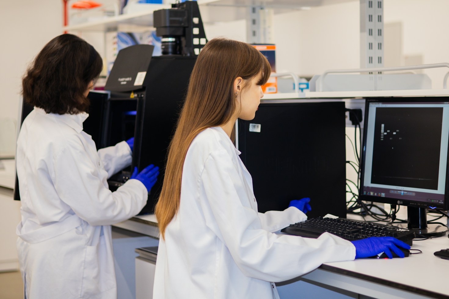 A Comprehensive Laboratory Guide to Peptide Storage and Reconstitution
